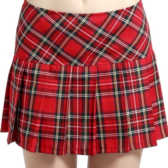Tripp NYC Red Plaid Pleated Skirt - Picture 1 of 4